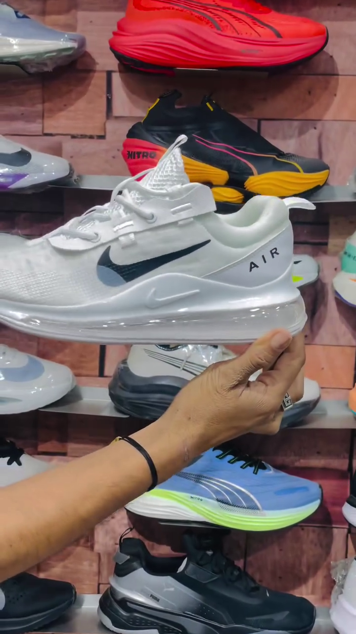 “Nike Air Max 720: Elevate Your Run with Maximum Comfort and Style”