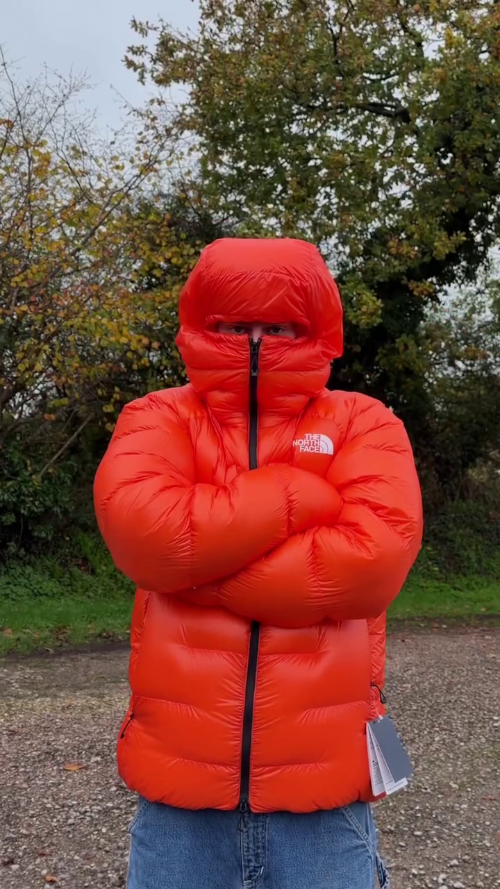 The North Face Summit L6 Cloud Down Men’s Ski Touring Jacket – Lightweight, Insulated, and Performance-Driven for Extreme Winter Conditions