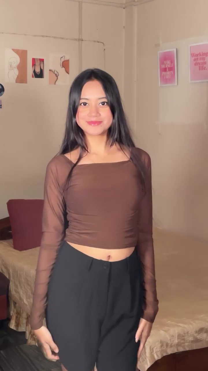 Women’s Solid Square Neck Fitted Crop Top – Stylish, Sleek, and Versatile Everyday Wear